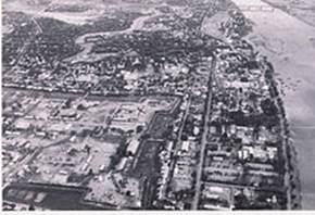 http://upload.wikimedia.org/wikipedia/commons/thumb/3/35/34._Quang_Tri_Citadel_and_City_looking_South_Fall_1967.jpg/220px-34._Quang_Tri_Citadel_and_City_looking_South_Fall_1967.jpg
