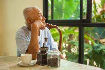 N�n l�m g� với chứng trầm cảm ở người cao tuổi?